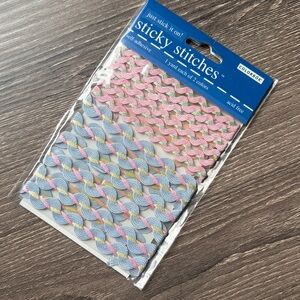 ❤️$2 Colorbok Sticky Stitches 2003